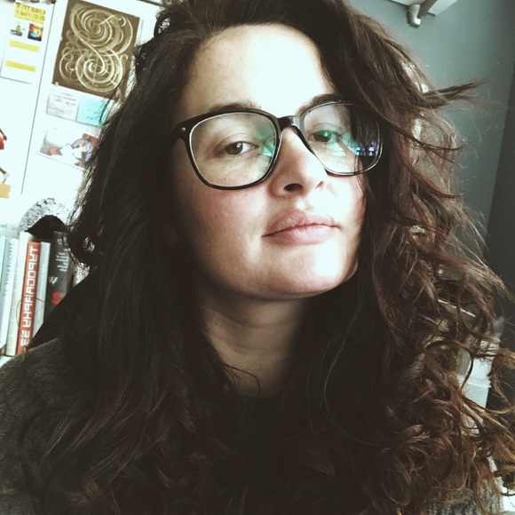 Meet your Posher, Eileen - Picture 1 of 1